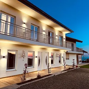 Sol Gjiri Lalzit Apartment Durres